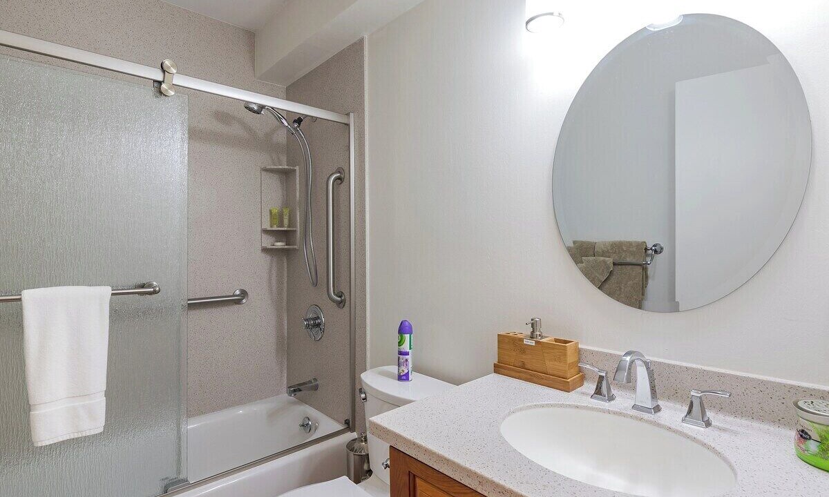 Photo of Bathroom in Kahuku