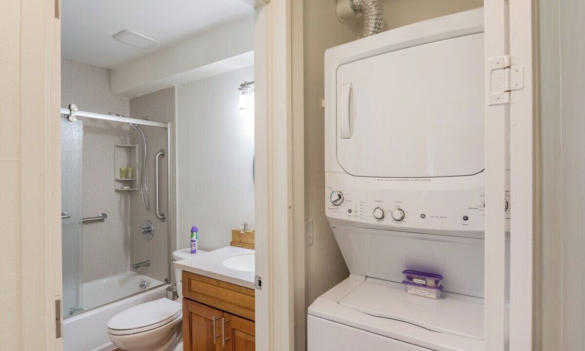 Photo of Bathroom in Kahuku