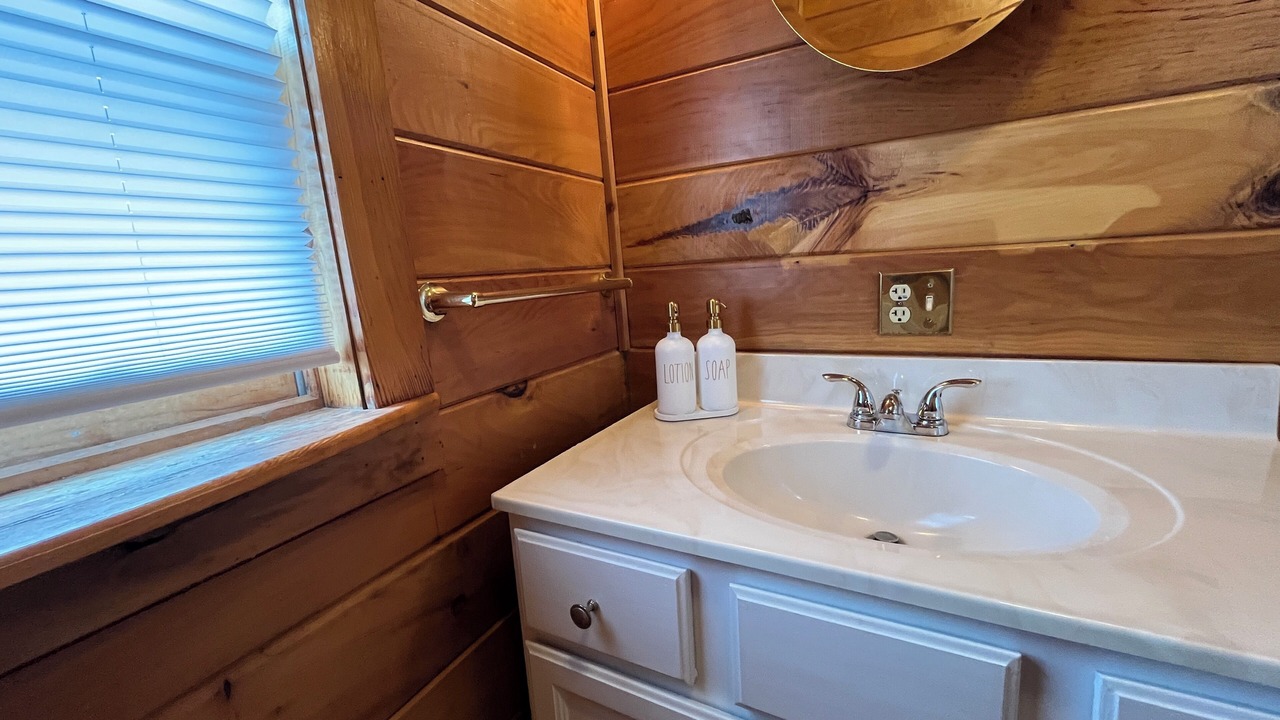 Photo of Bathroom in Catawissa