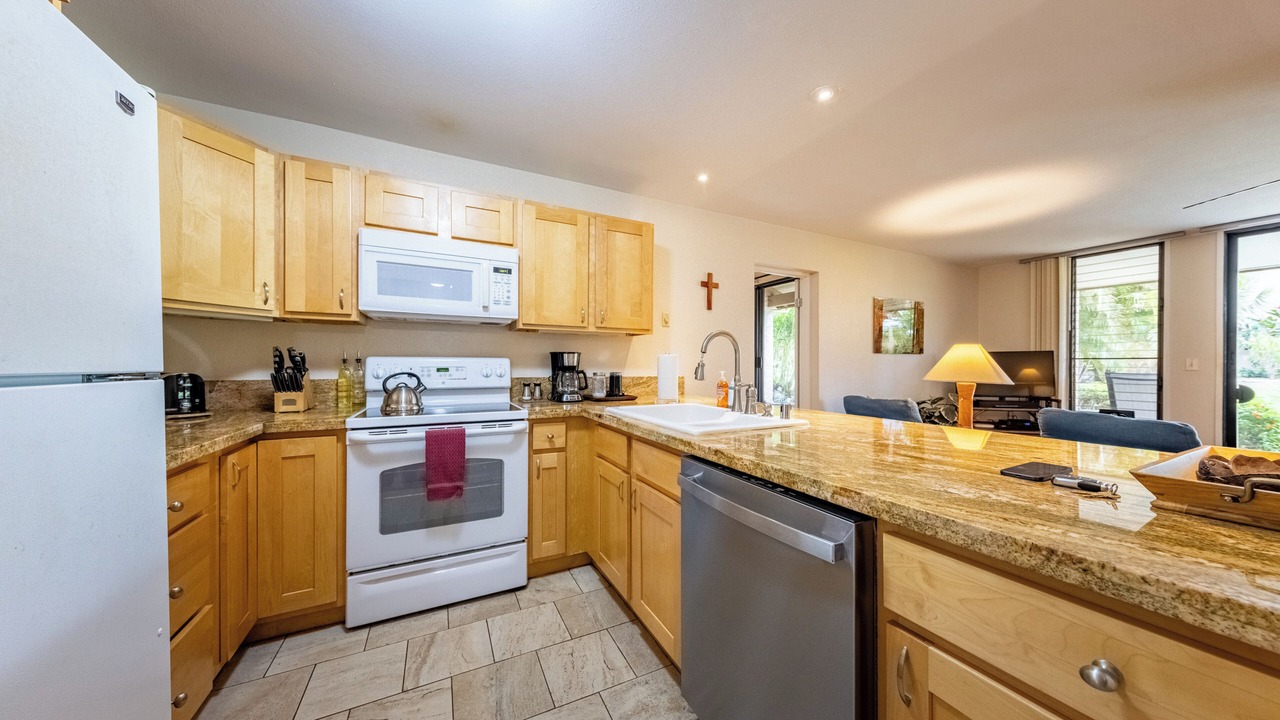 Photo of Kitchen in Waikoloa
