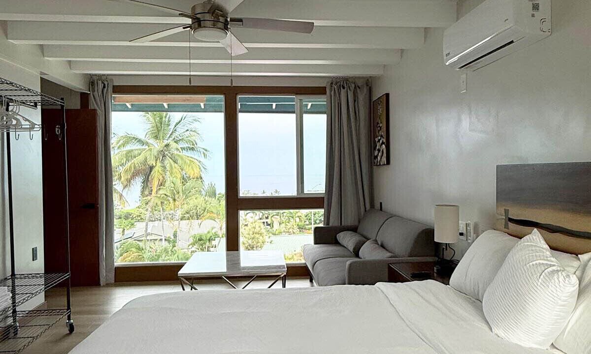 Photo of Bedroom in Historic Kailua Village