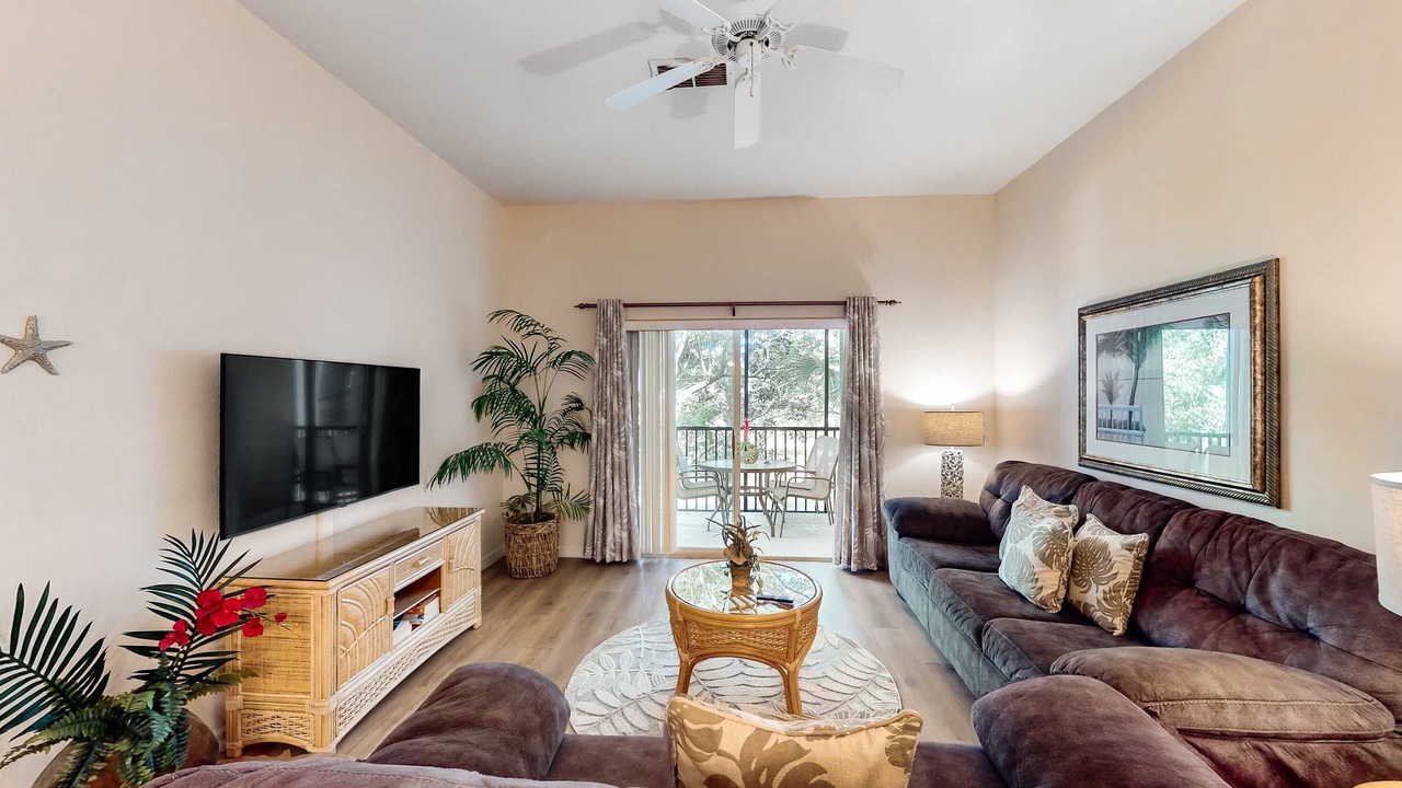 Photo of Livingroom in Bahama Bay