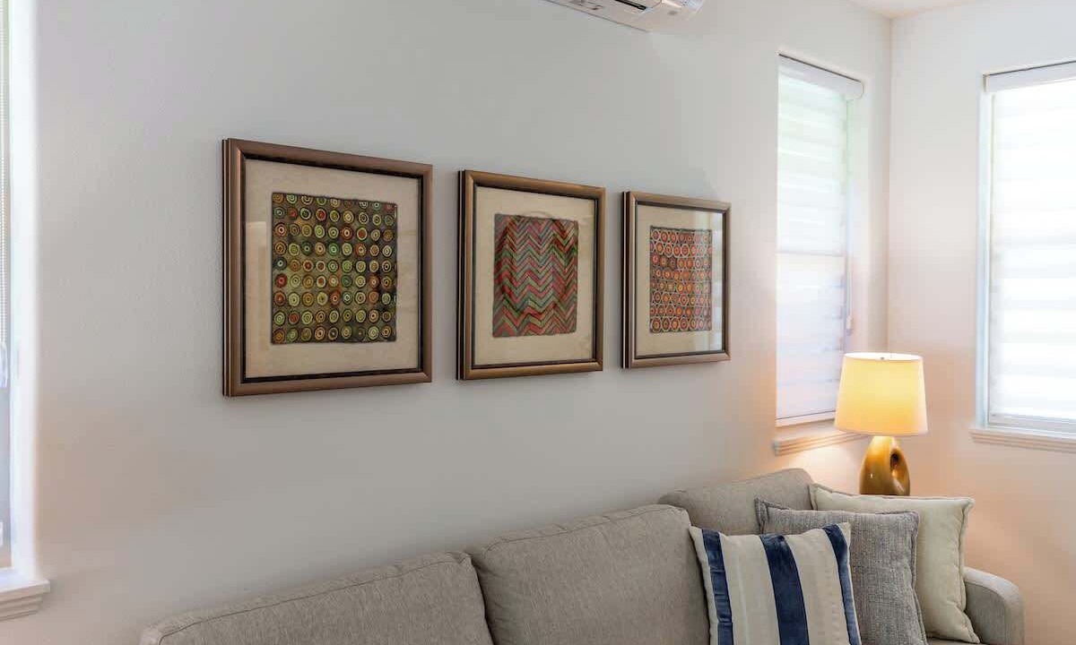 Photo of Livingroom in Makaha Valley