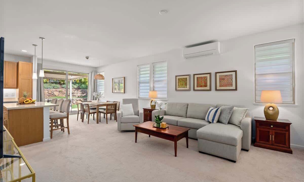 Photo of Livingroom in Makaha Valley