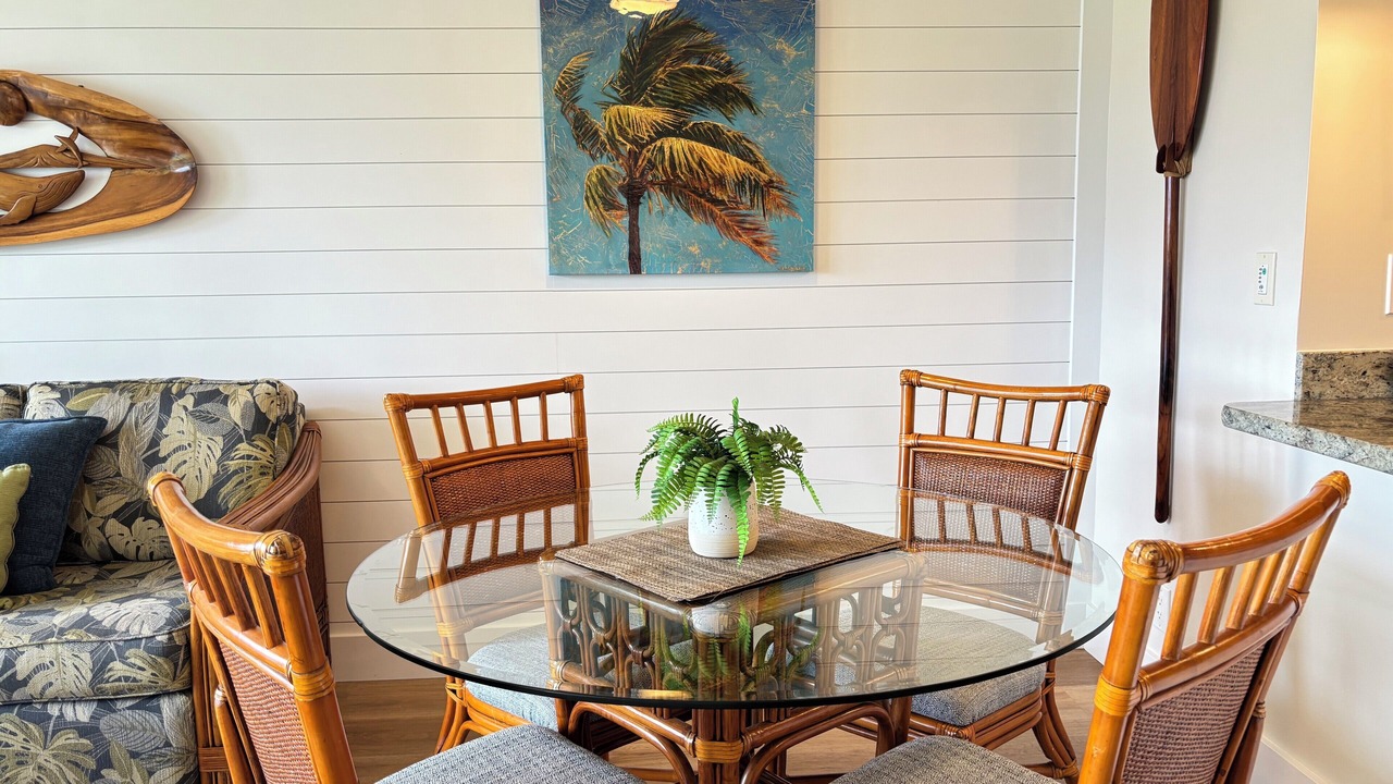 Photo of Bedroom in Maalaea