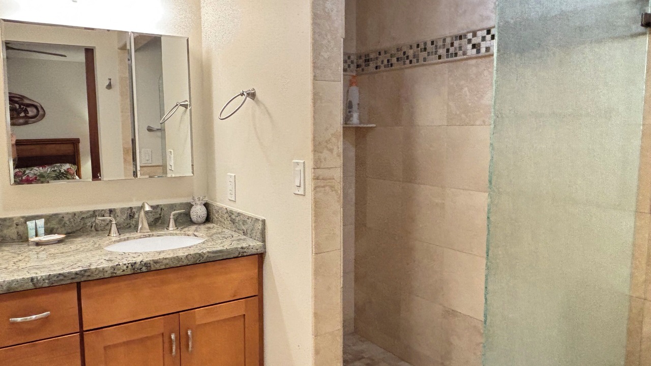 Photo of Bathroom in Maalaea