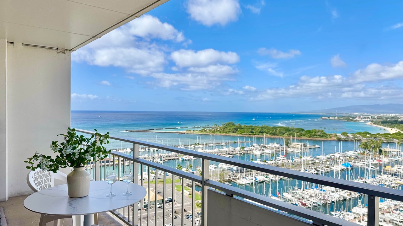 Photo of Others in Waikiki