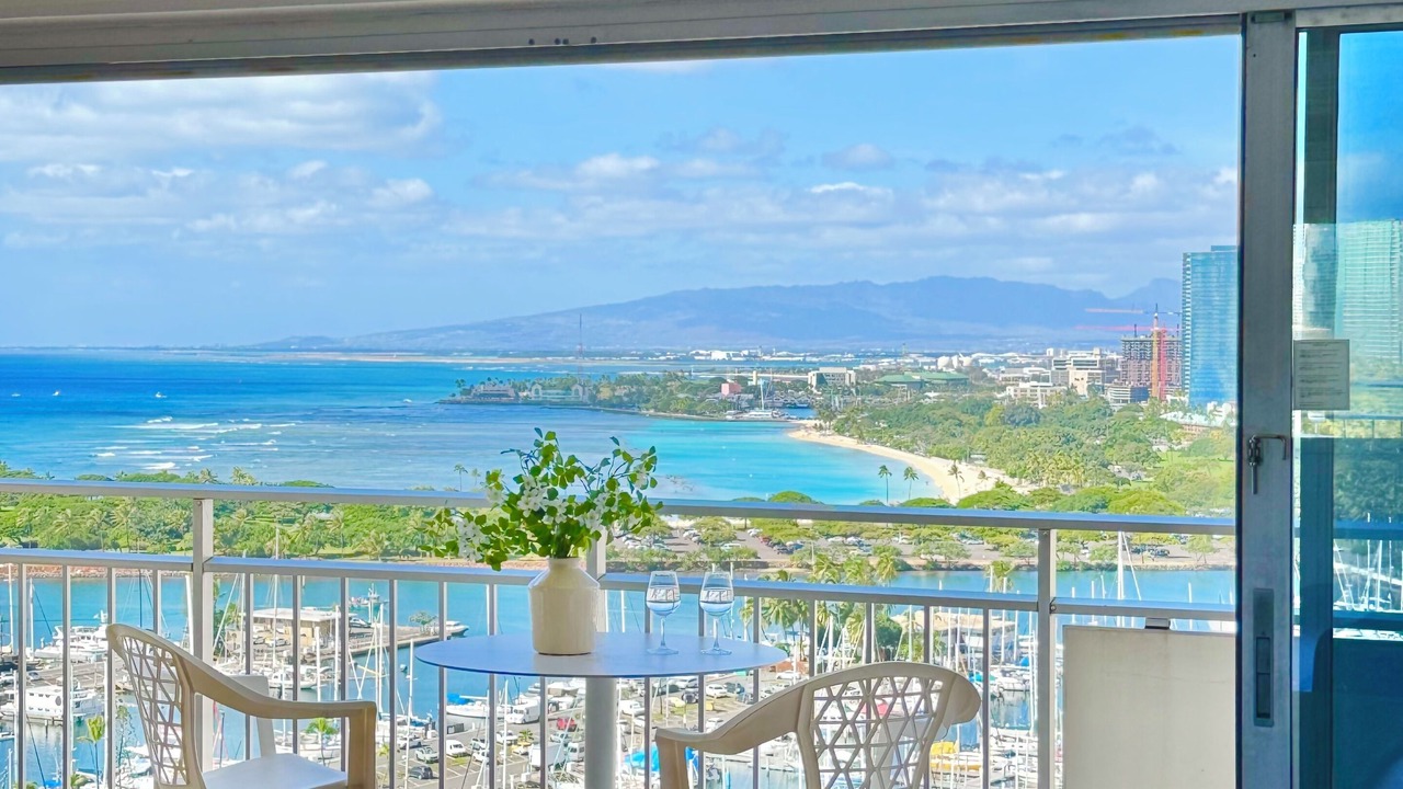 Photo of Bedroom in Waikiki