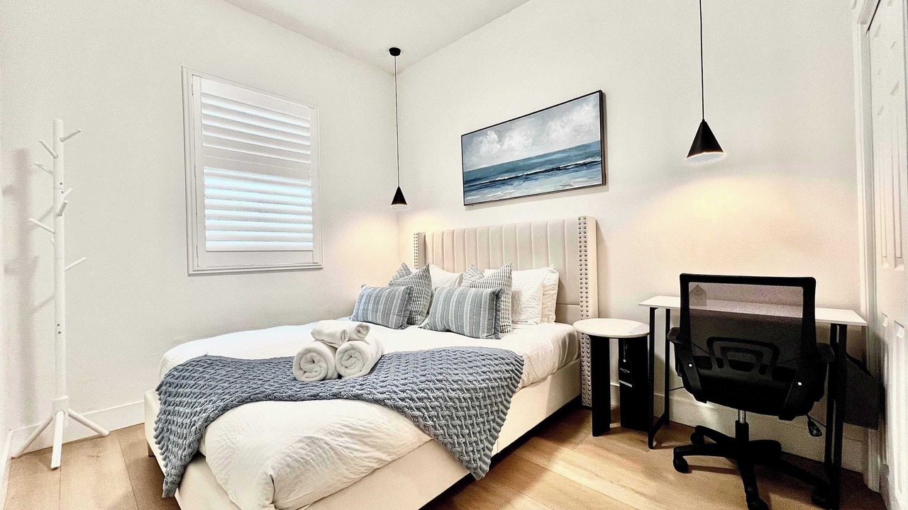Photo of Bedroom in Compton