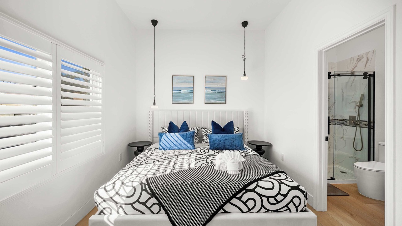 Photo of Bedroom in Compton
