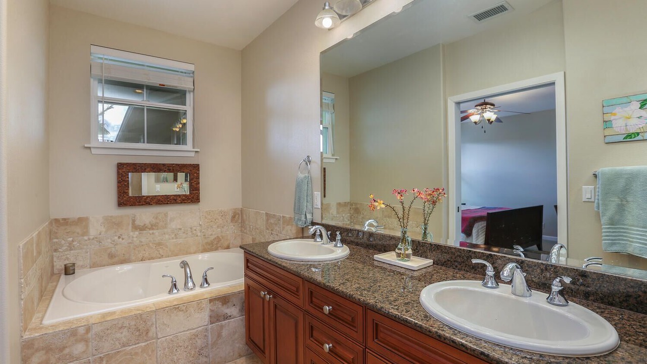 Photo of Bathroom in Princeville