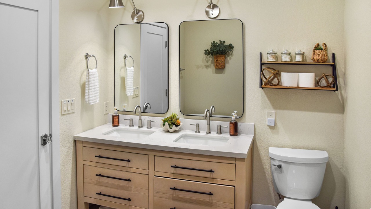 Photo of Bathroom in Old North End