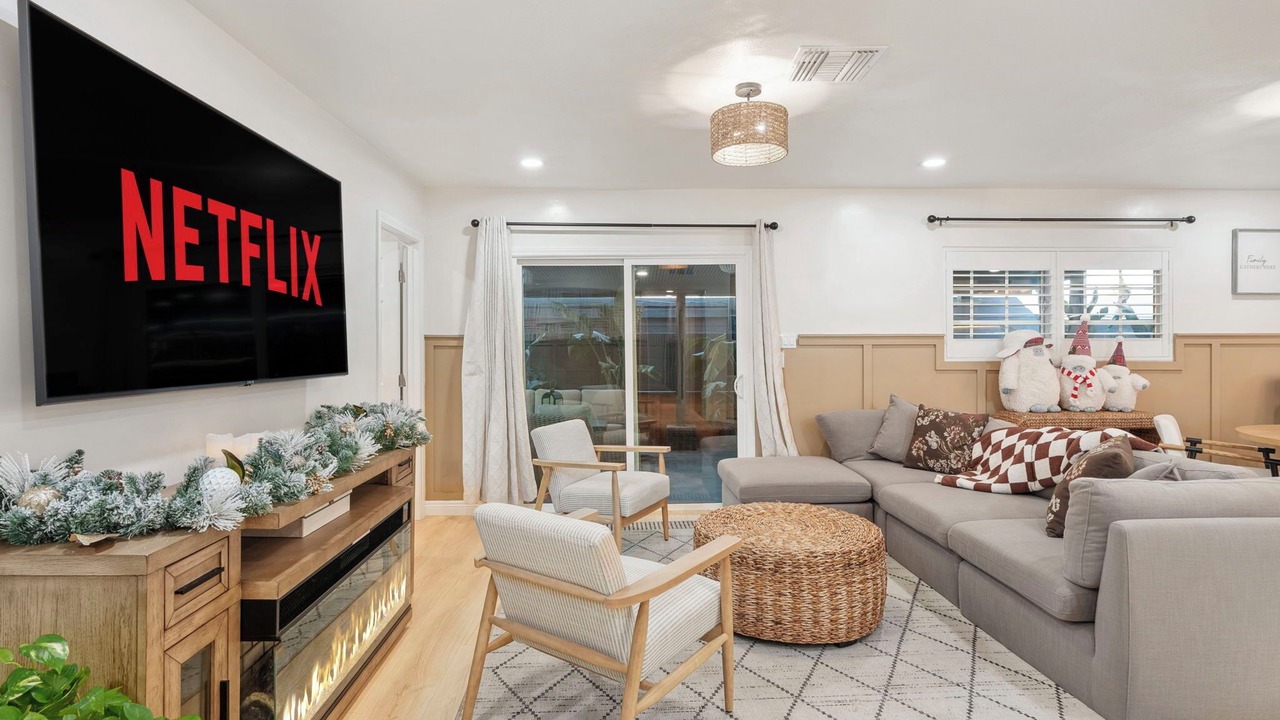 Photo of Livingroom in Sherwood Forest and Thistle Development