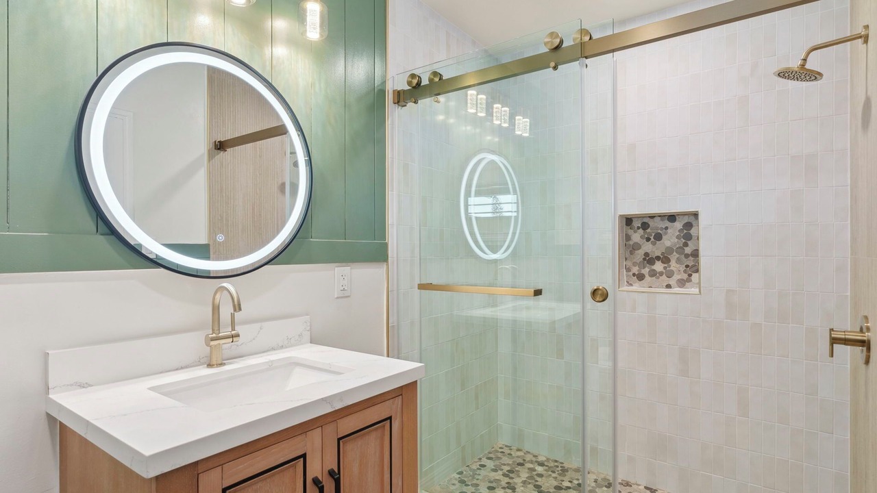 Photo of Bathroom in Sherwood Forest and Thistle Development
