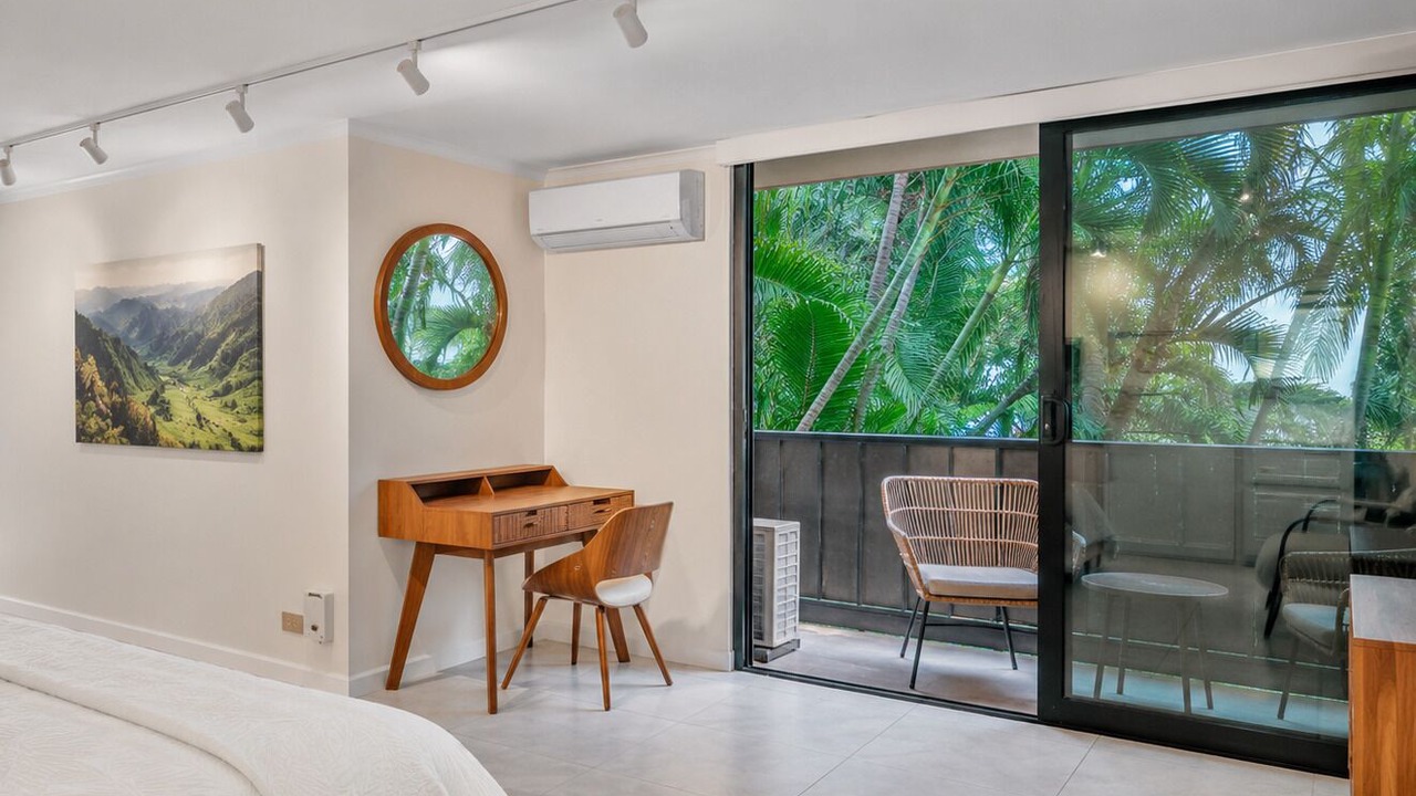 Photo of Bedroom in Waikiki