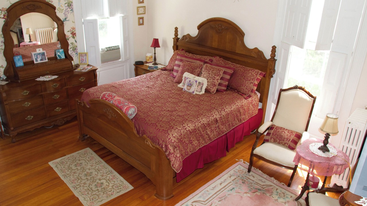 Photo of Bedroom in Historic Hill