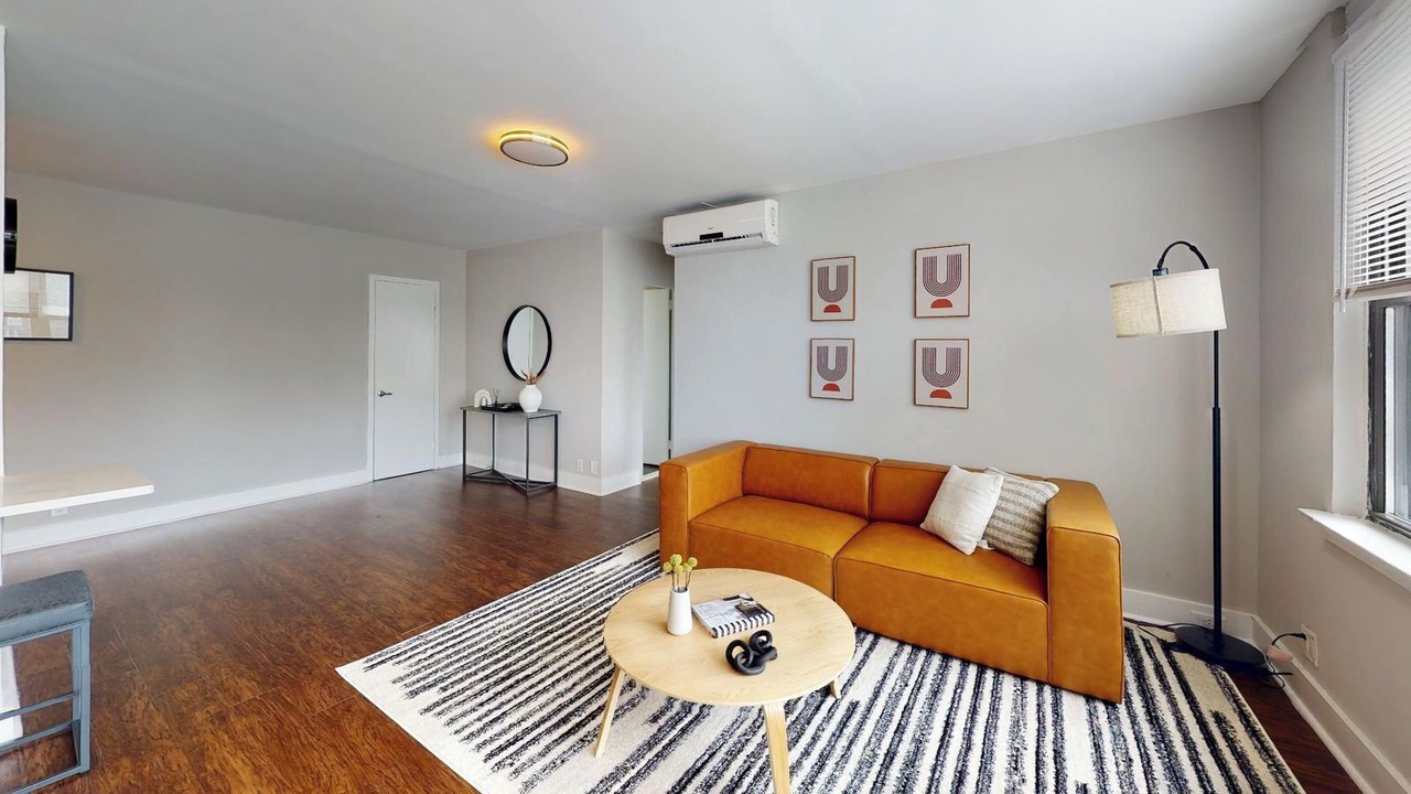 Photo of Livingroom in East Falls