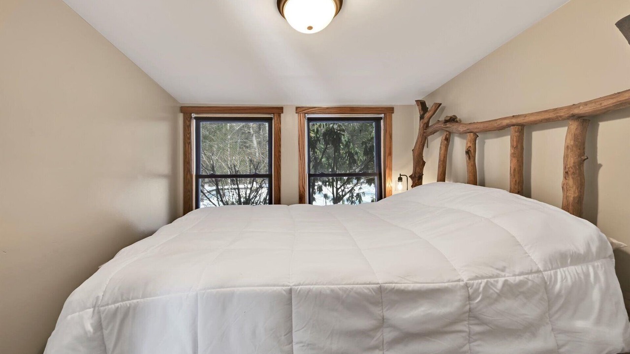 Photo of Bedroom in Beurys Lake