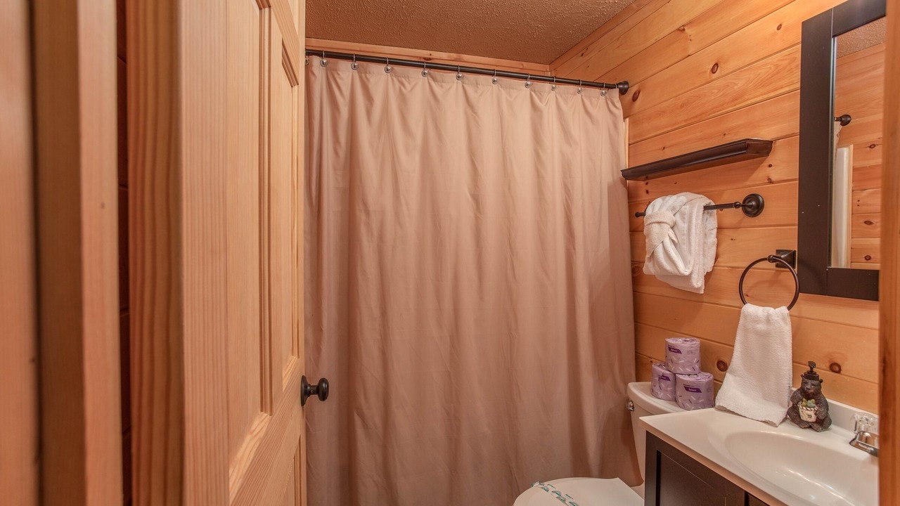 Photo of Bathroom in Chalet Village