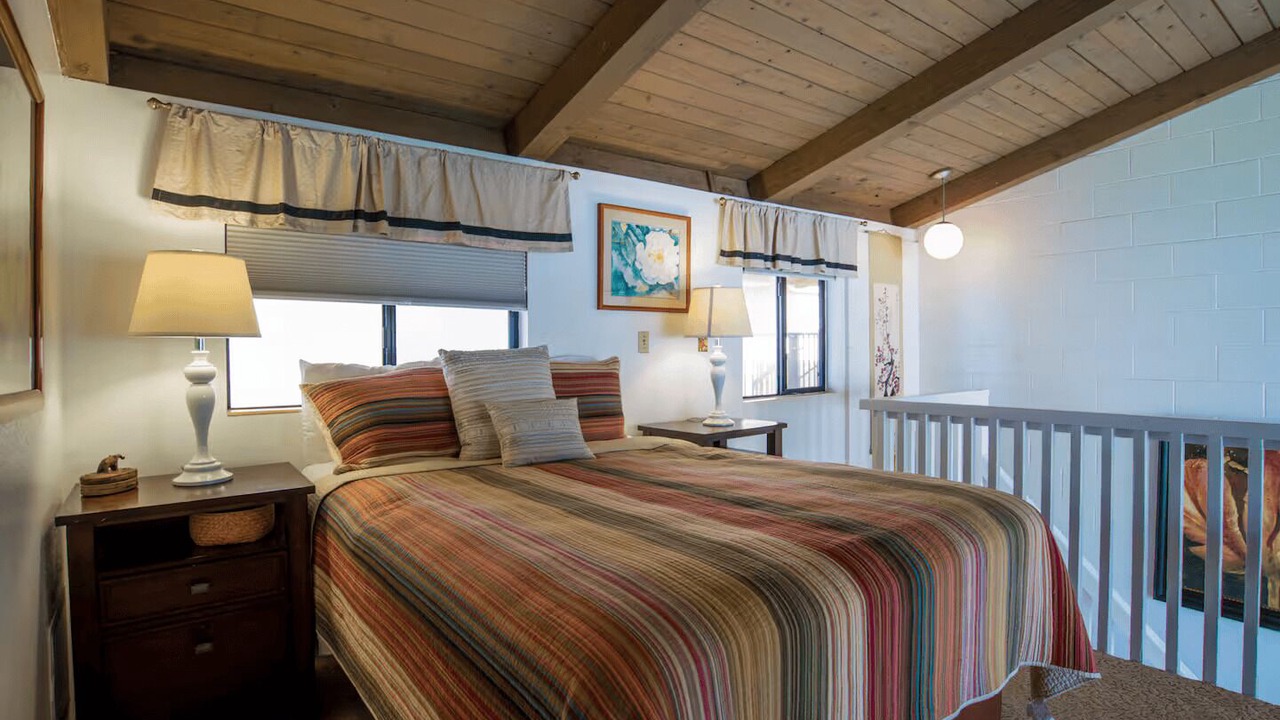 Photo of Bedroom in Maalaea
