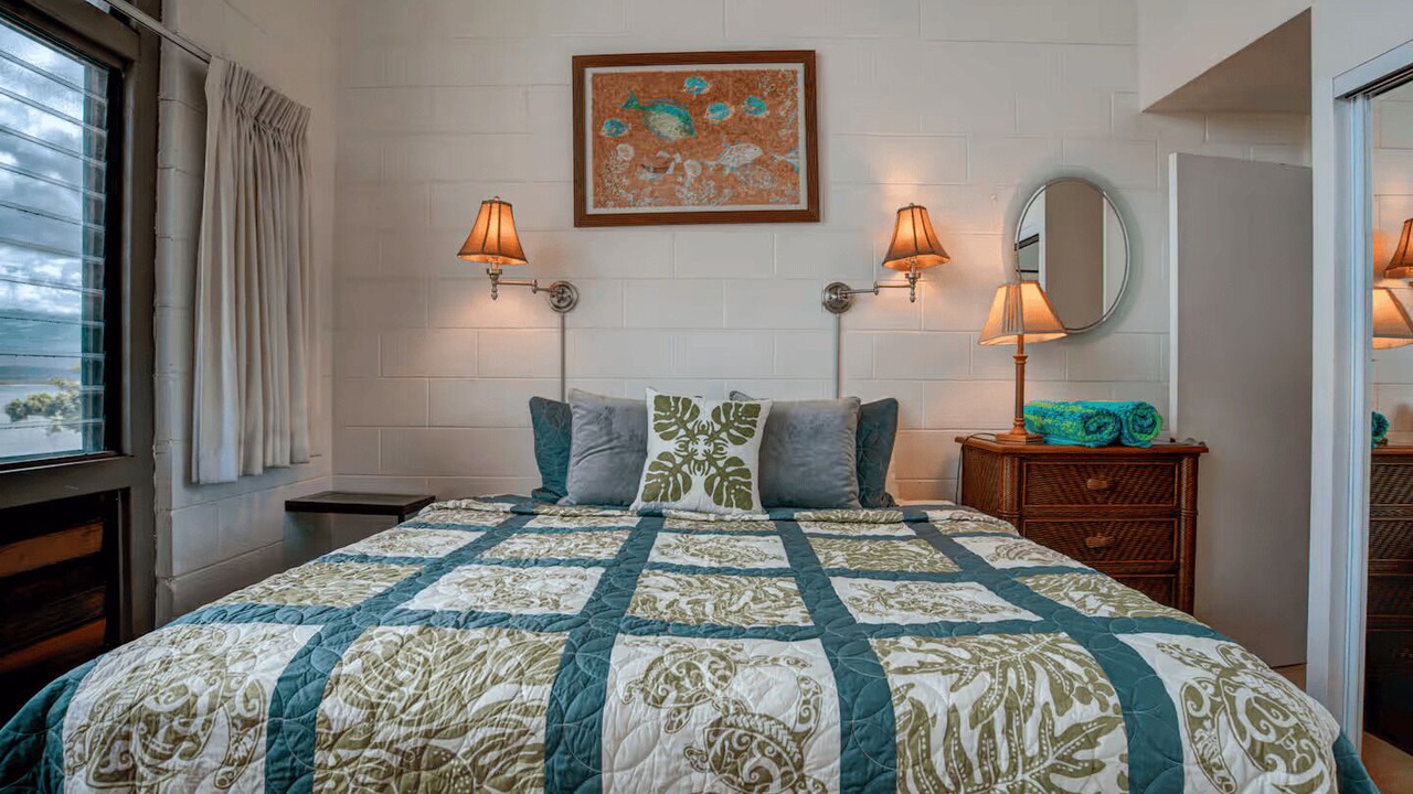 Photo of Bedroom in Maalaea