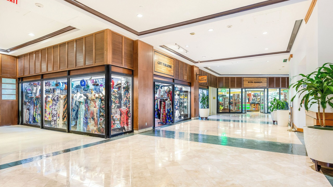 Photo of Others in Waikiki