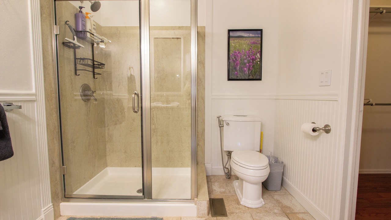 Photo of Bathroom in Cascade