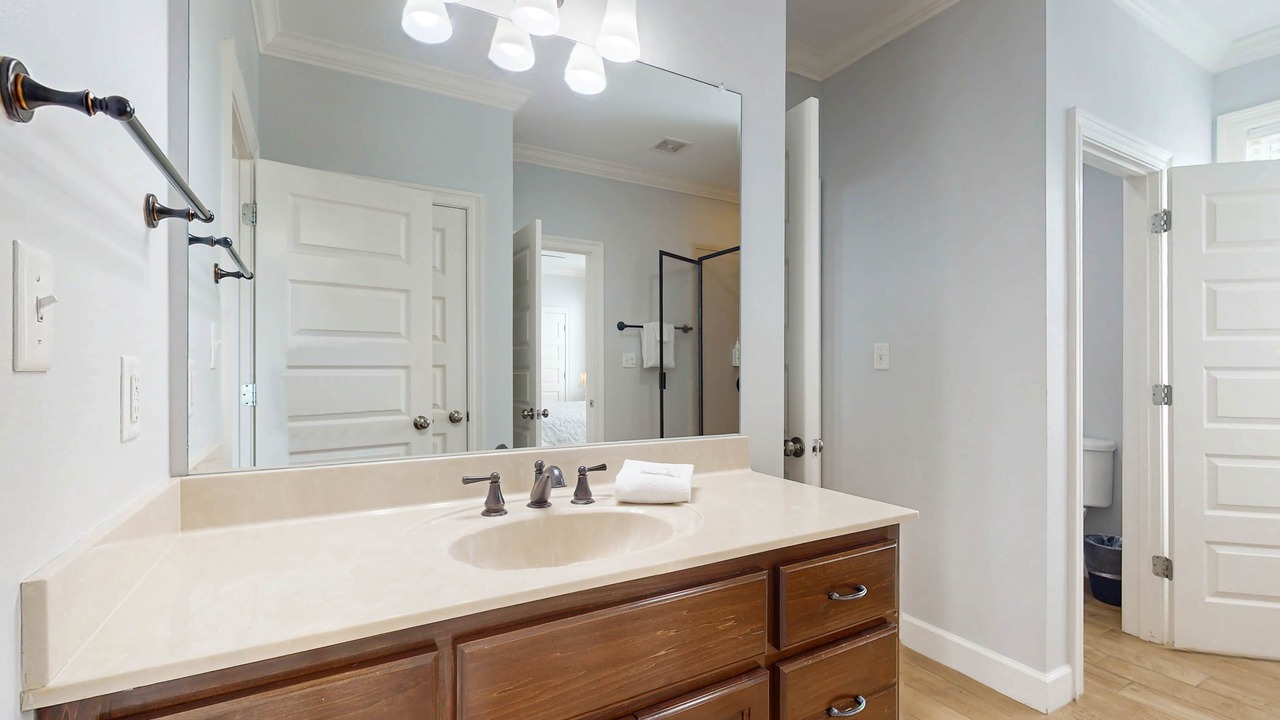 Photo of Bathroom in Dauphin Island