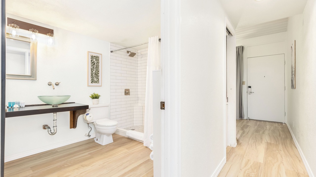 Photo of Bathroom in Kahuku