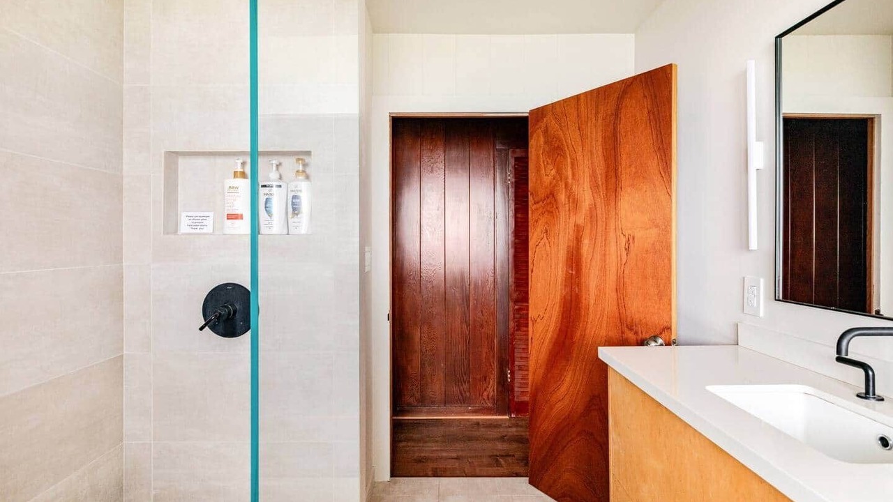 Photo of Bathroom in Honalo