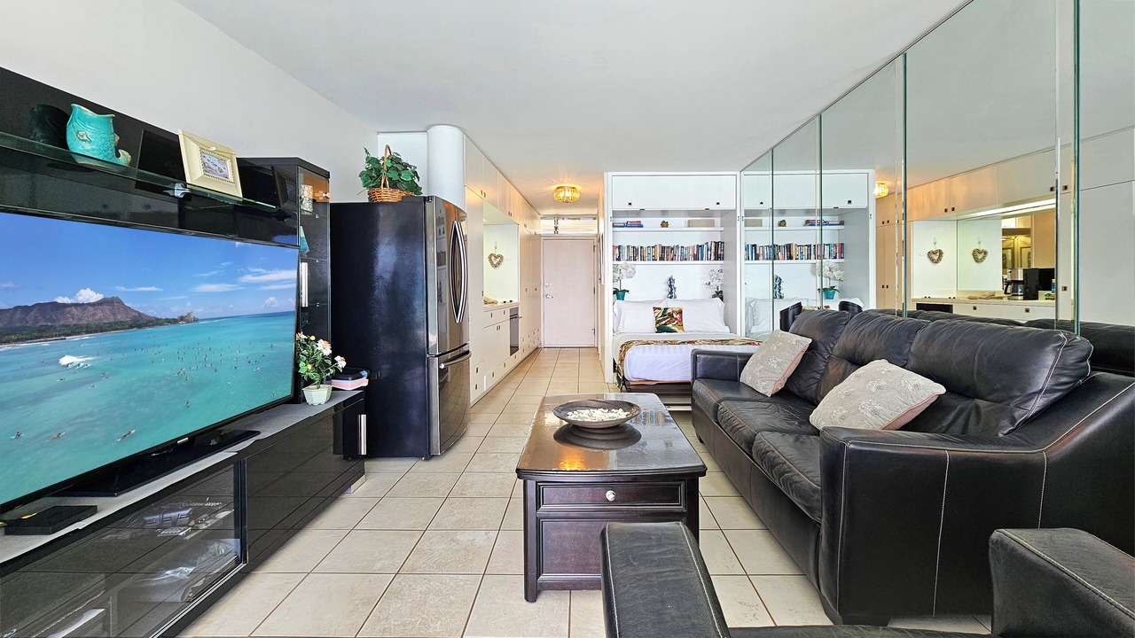 Photo of Livingroom in Diamond Head - Kapahulu - St. Louis
