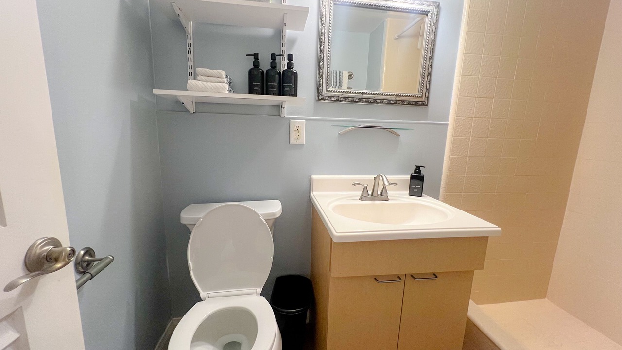 Photo of Bathroom in Waikiki