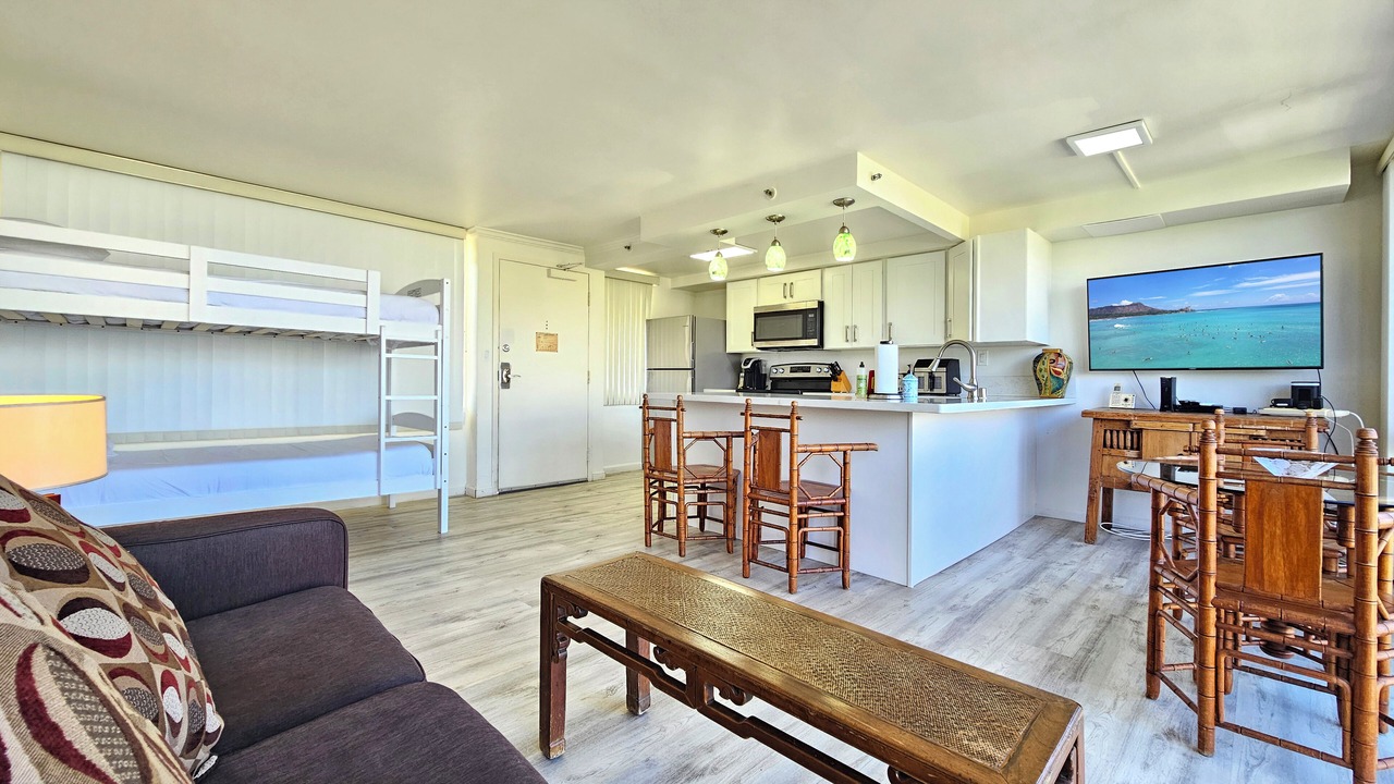 Photo of Livingroom in Diamond Head - Kapahulu - St. Louis