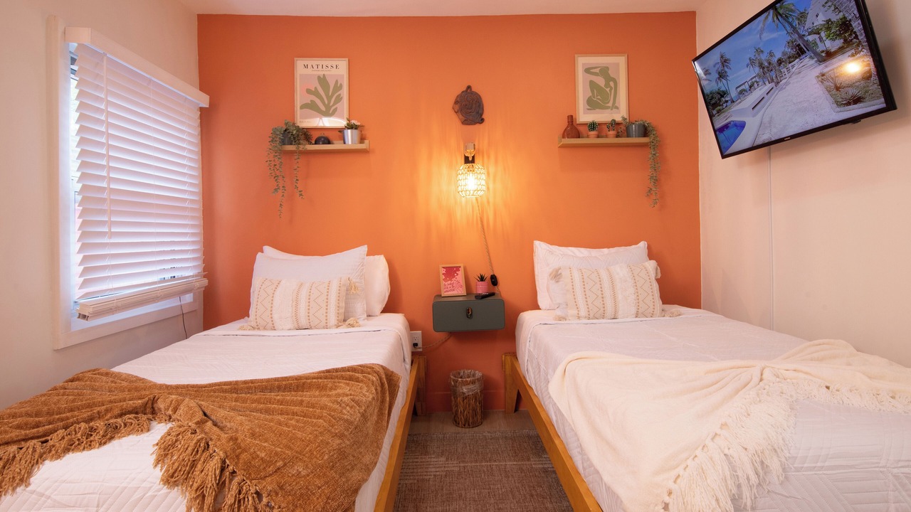 Photo of Bedroom in Inglewood