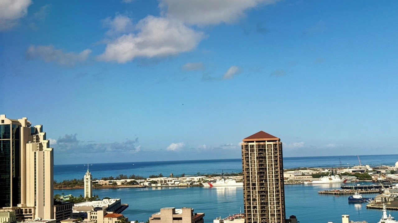 Photo of Others in Downtown Honolulu