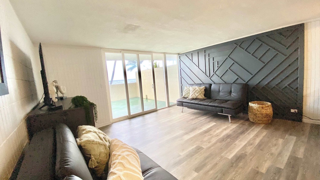 Photo of Livingroom in Punaluu
