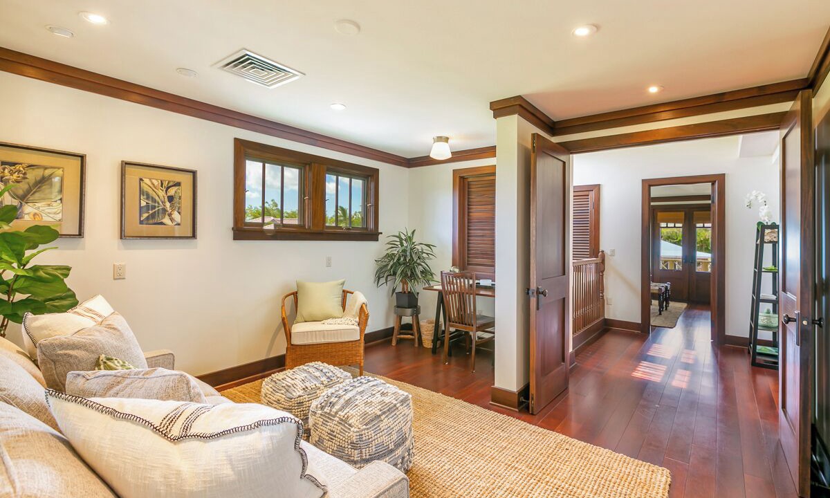 Photo of Livingroom in Poipu