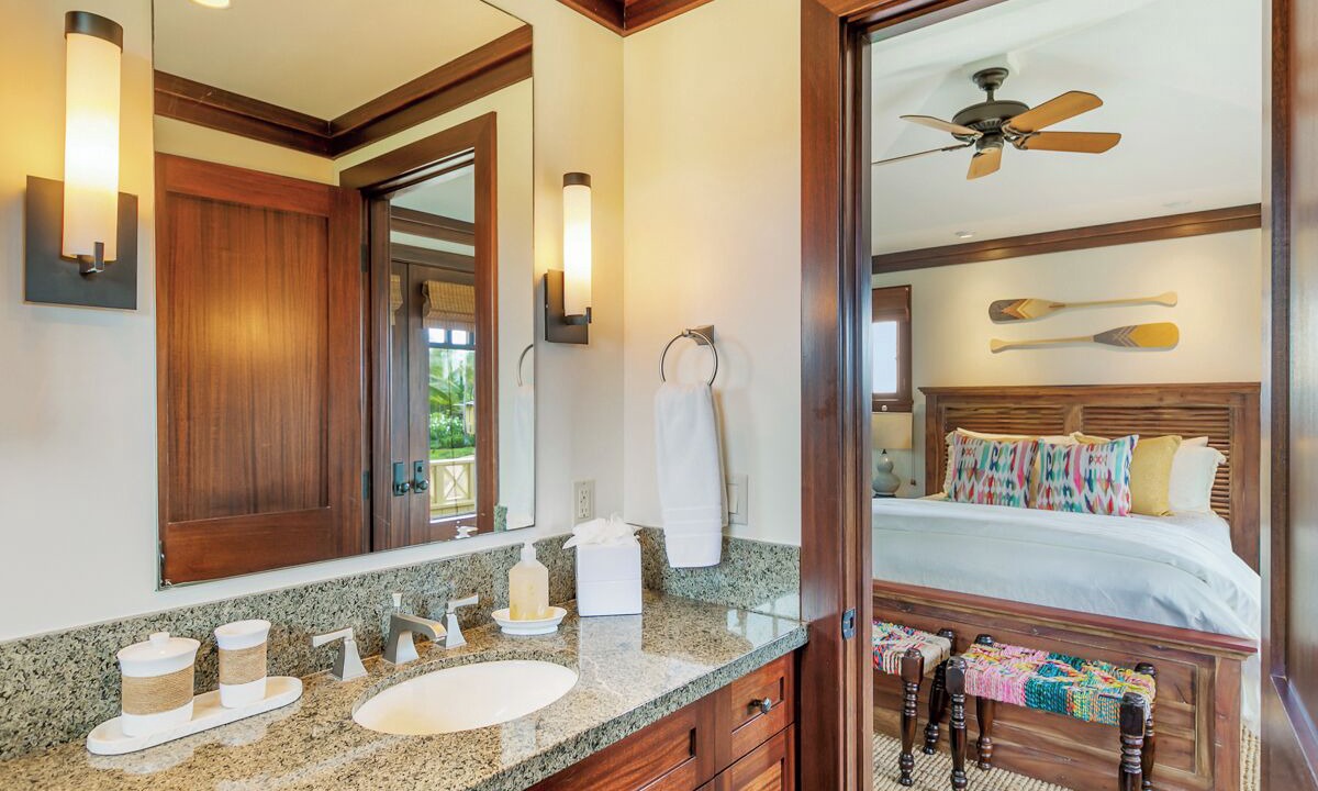 Photo of Bathroom in Poipu
