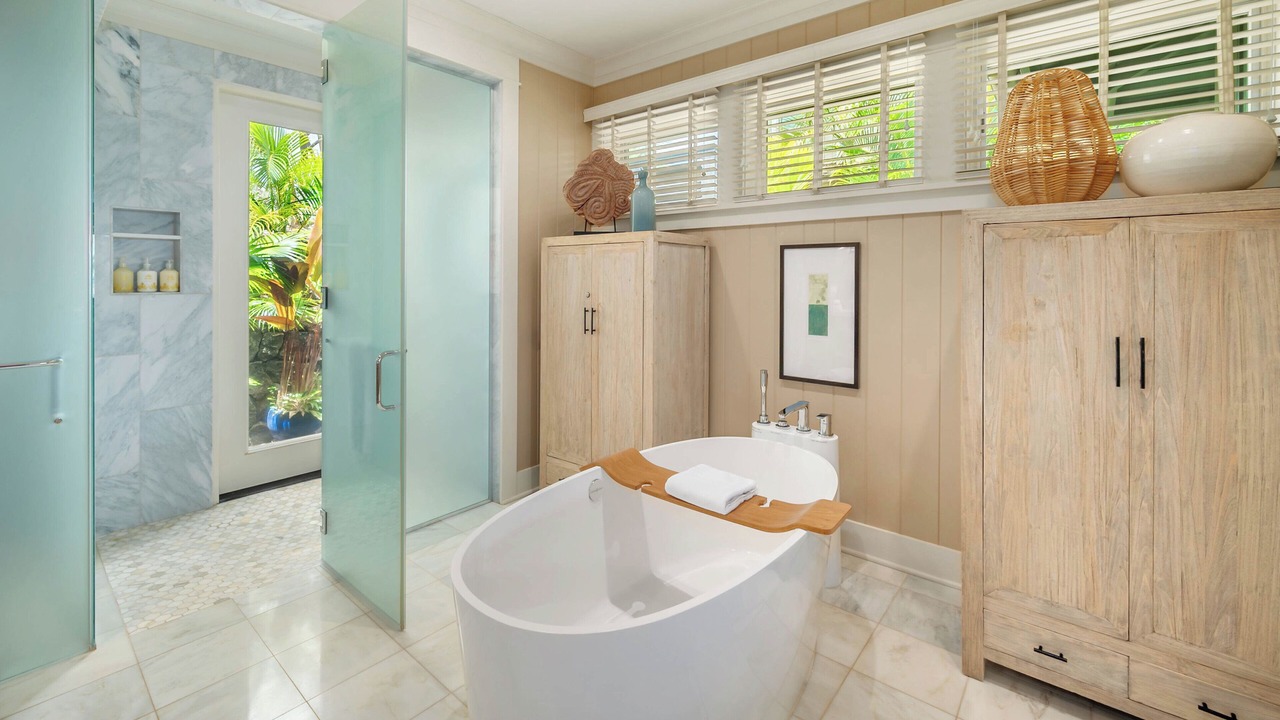 Photo of Bathroom in Poipu