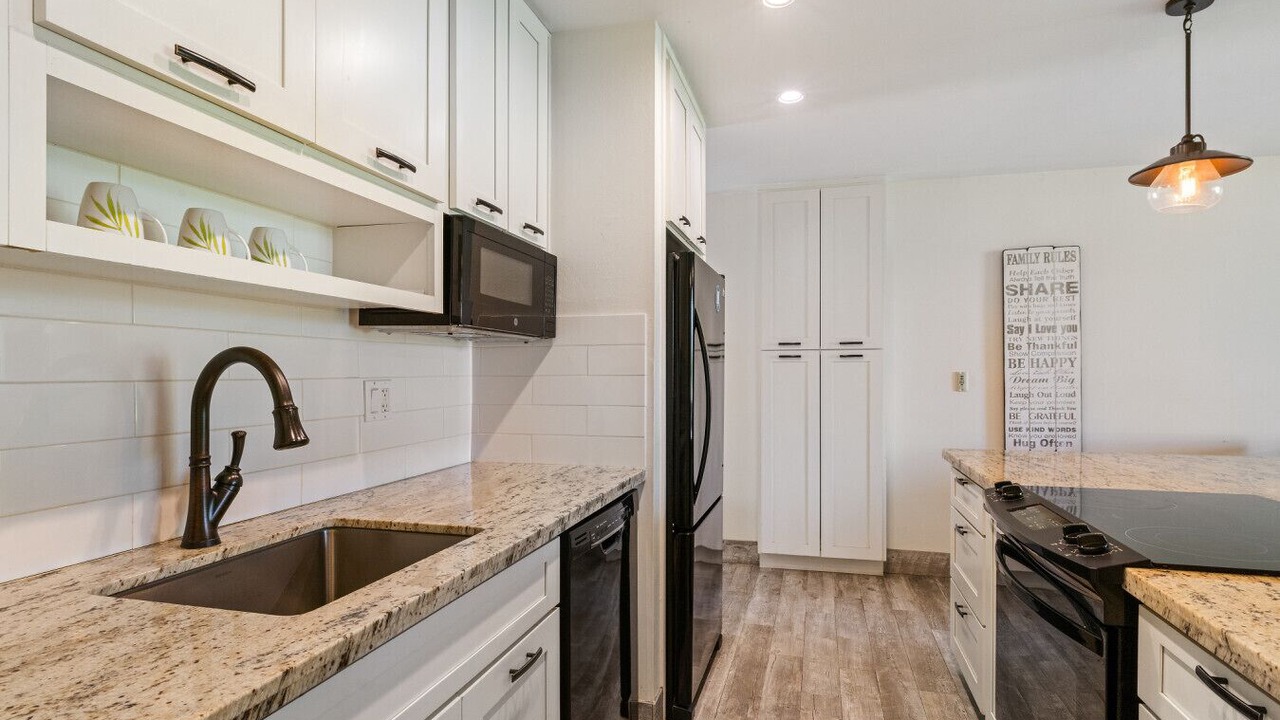 Photo of Kitchen in Kahuku