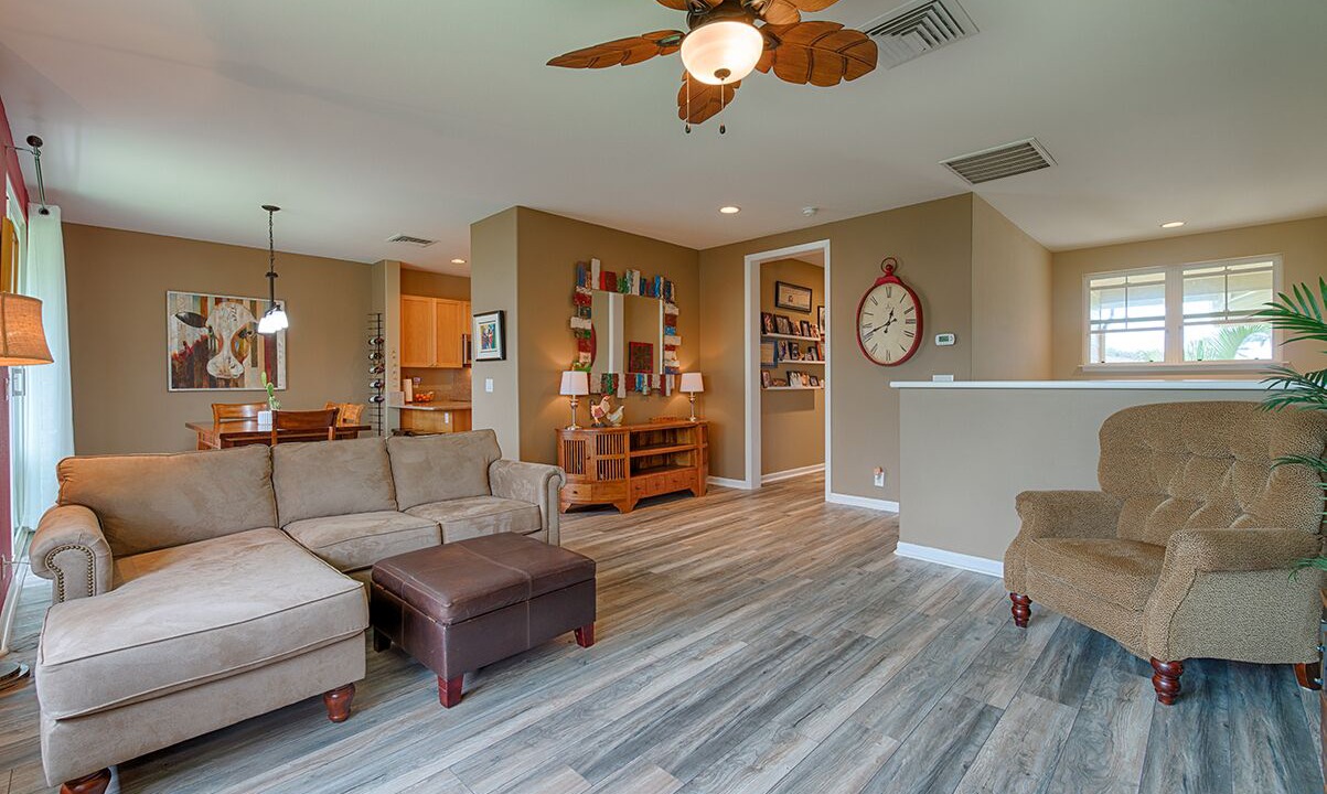 Photo of Livingroom in Princeville