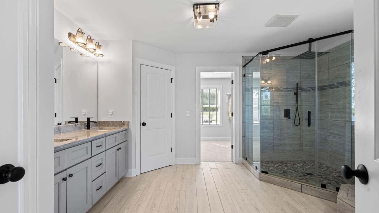 Photo of Bathroom in Eatons Crossing