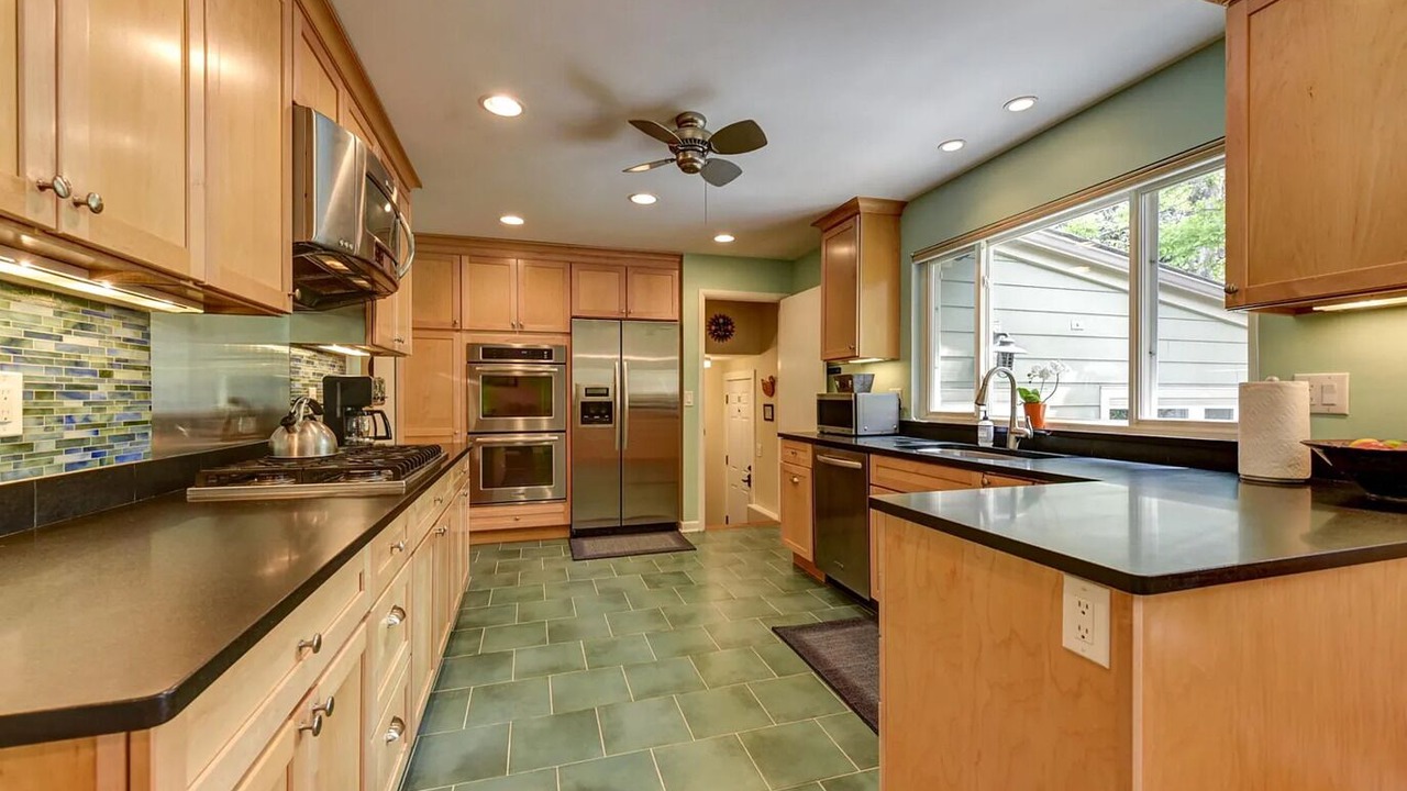 Photo of Kitchen in Newlands