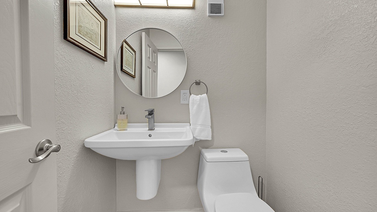Photo of Bathroom in Old North Boulder