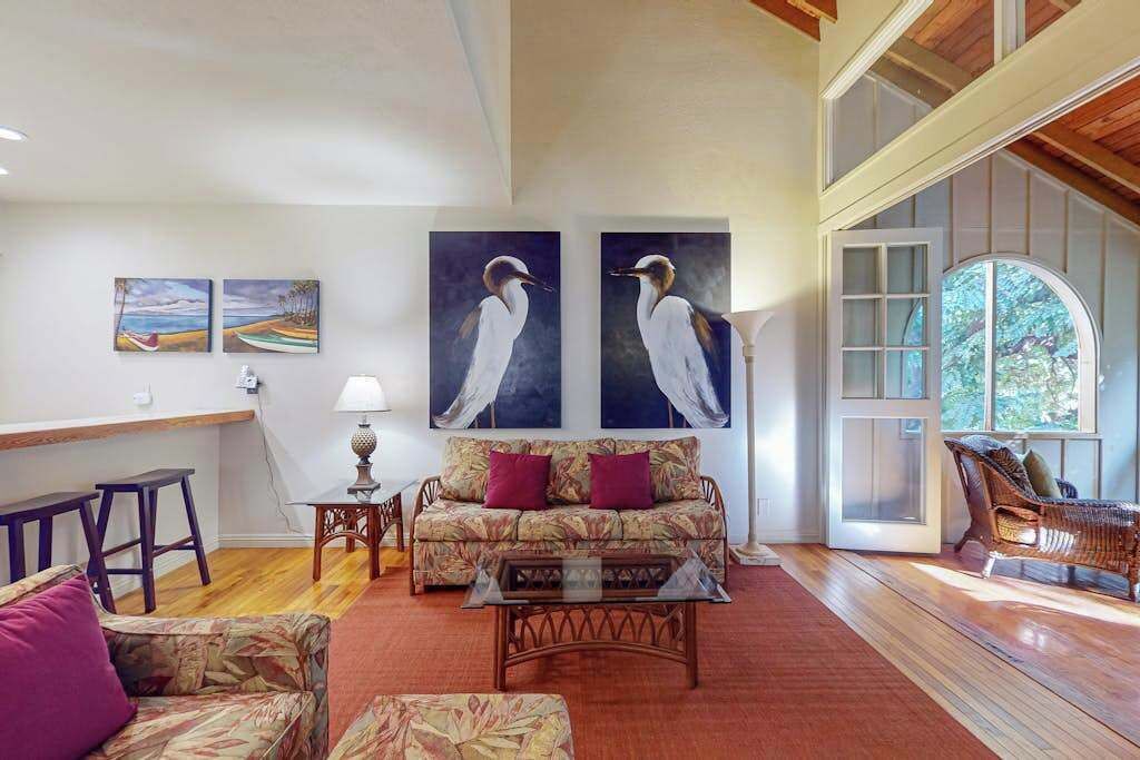 Photo of Livingroom in Maunaloa