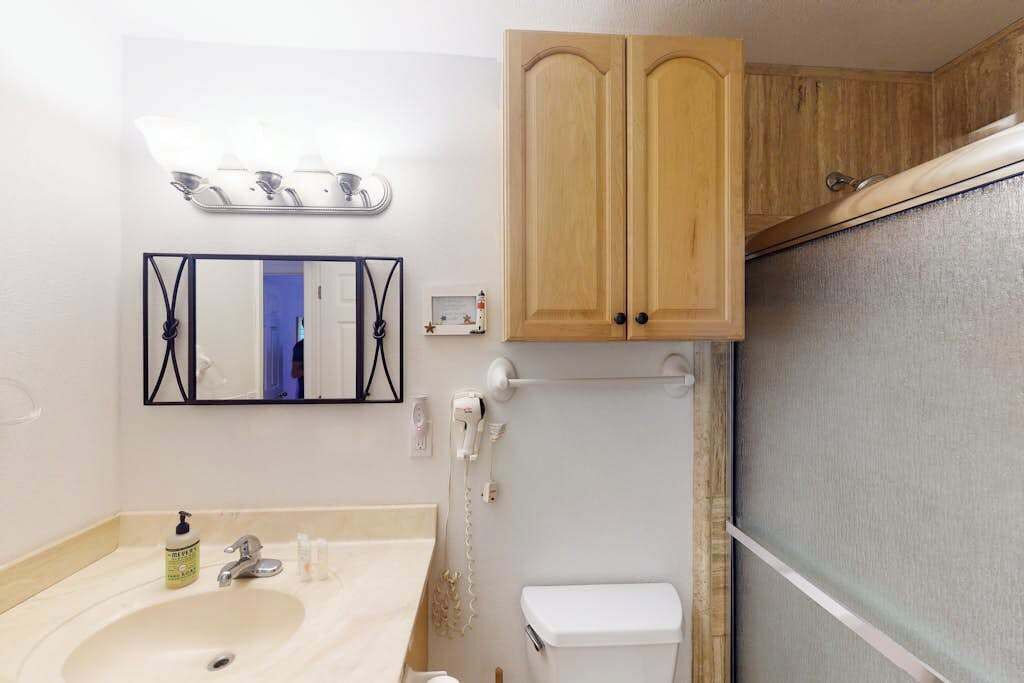 Photo of Bathroom in Ualapue