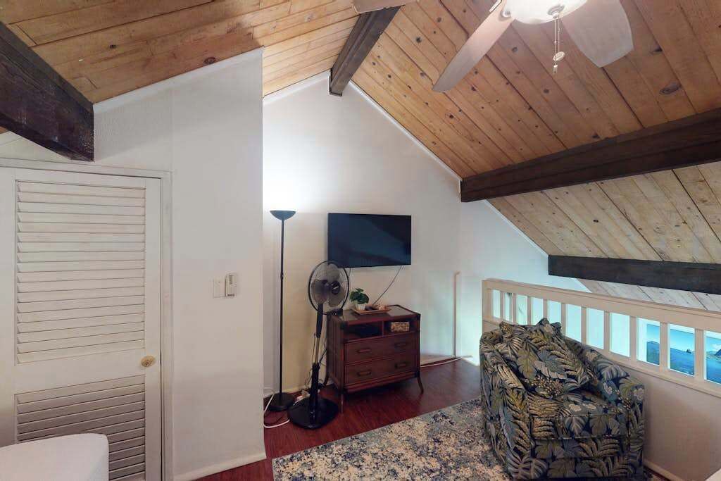 Photo of Livingroom in Kaunakakai