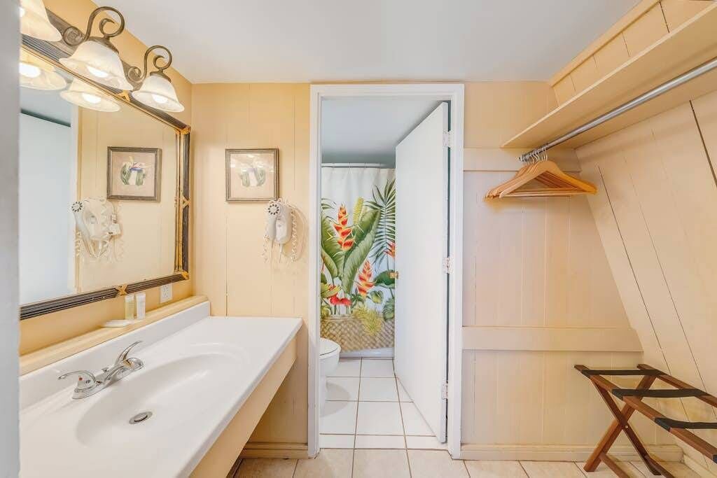 Photo of Bathroom in Kaunakakai