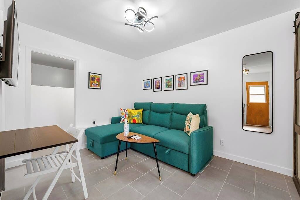 Photo of Livingroom in Hawaii Kai