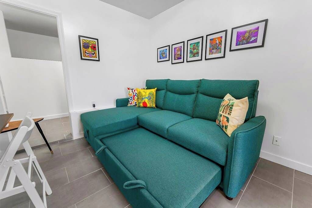 Photo of Livingroom in Hawaii Kai